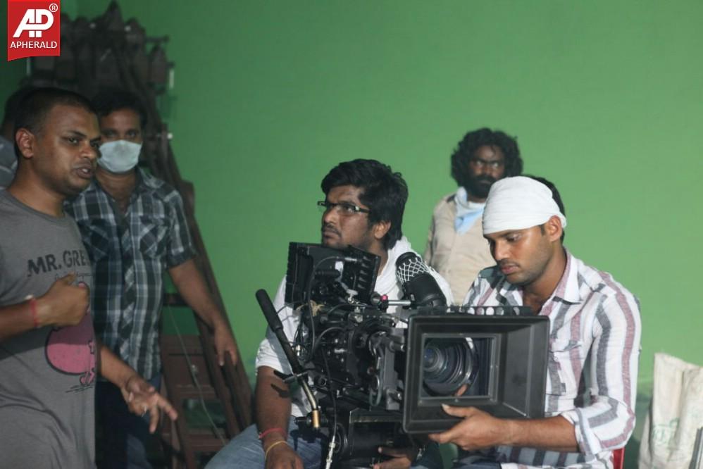 Boy Meets Girl Tholiprema Katha Working Stills