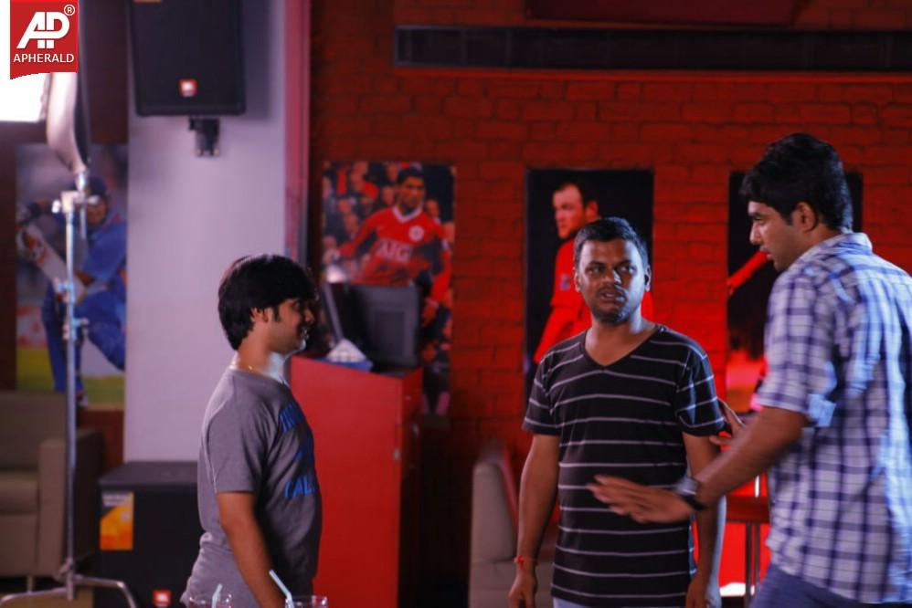 Boy Meets Girl Tholiprema Katha Working Stills