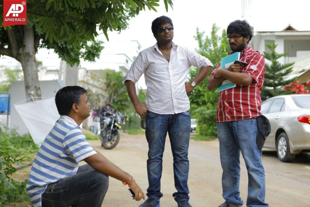 Boy Meets Girl Tholiprema Katha Working Stills