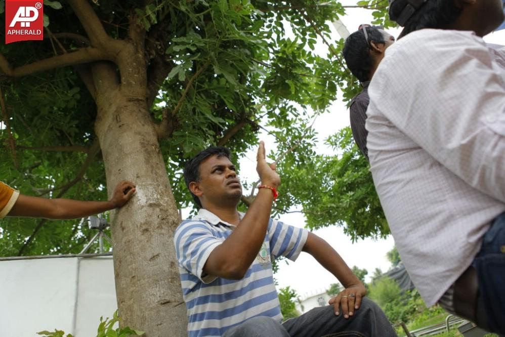 Boy Meets Girl Tholiprema Katha Working Stills