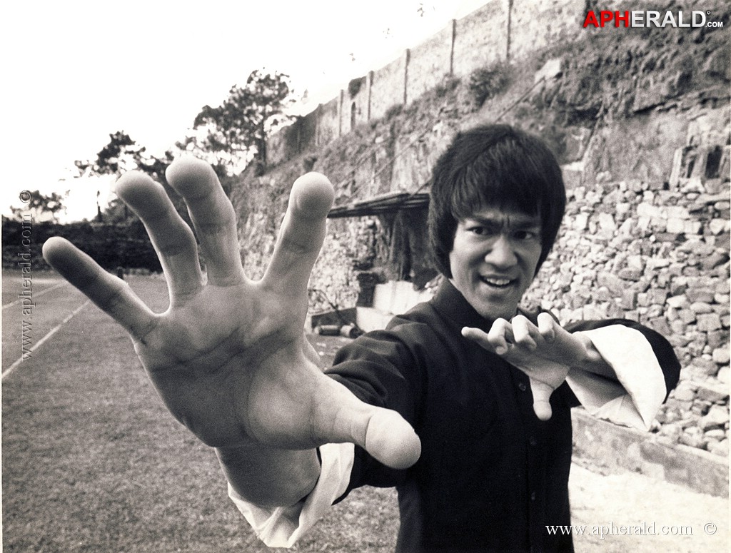 Bruce Lee Rare Pics