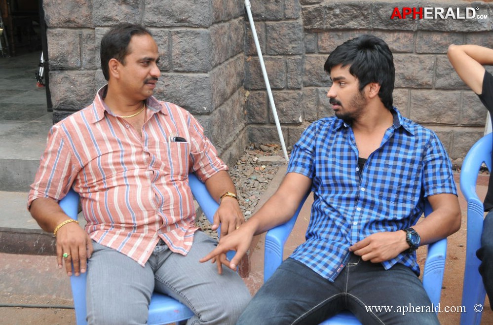 Bunny n Cherry Working Stills