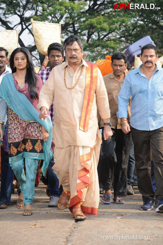 Chandi Movie New Stills