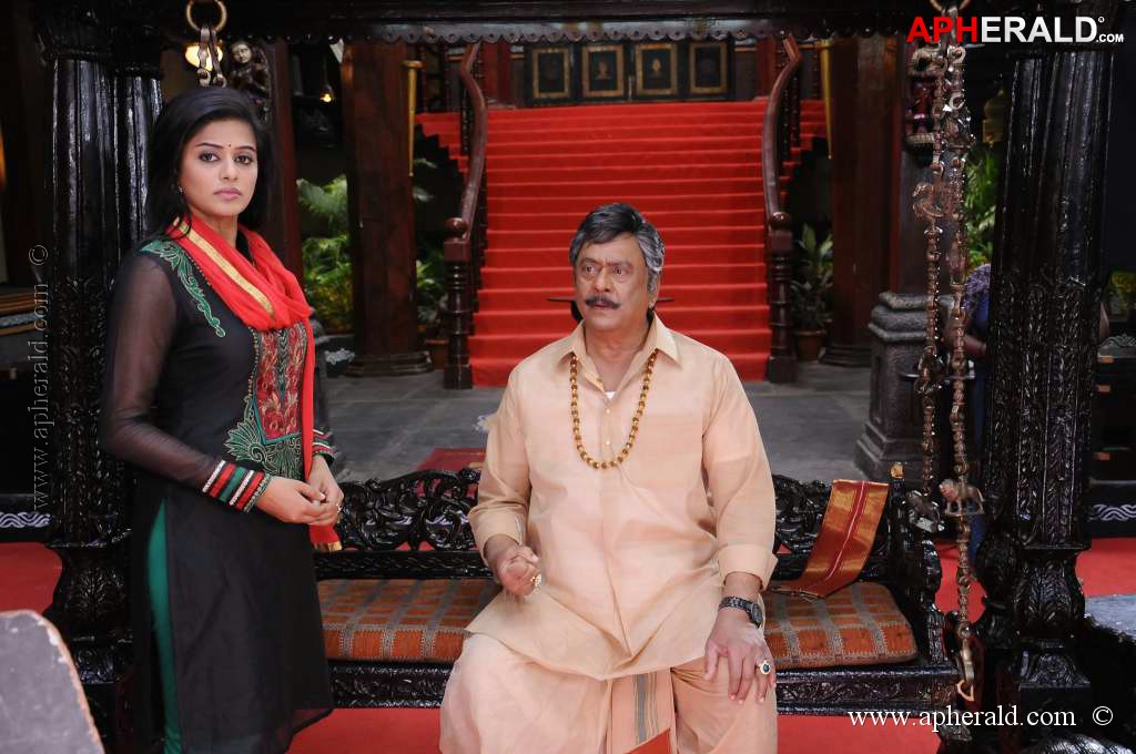 Chandi Movie New Stills