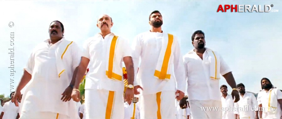 Chennai Express Movie Stills