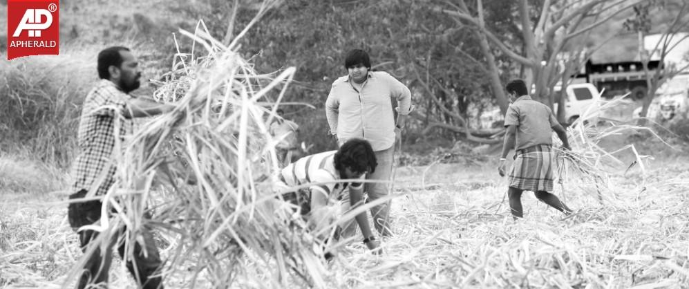 Chikkadu Dorakadu Working Stills