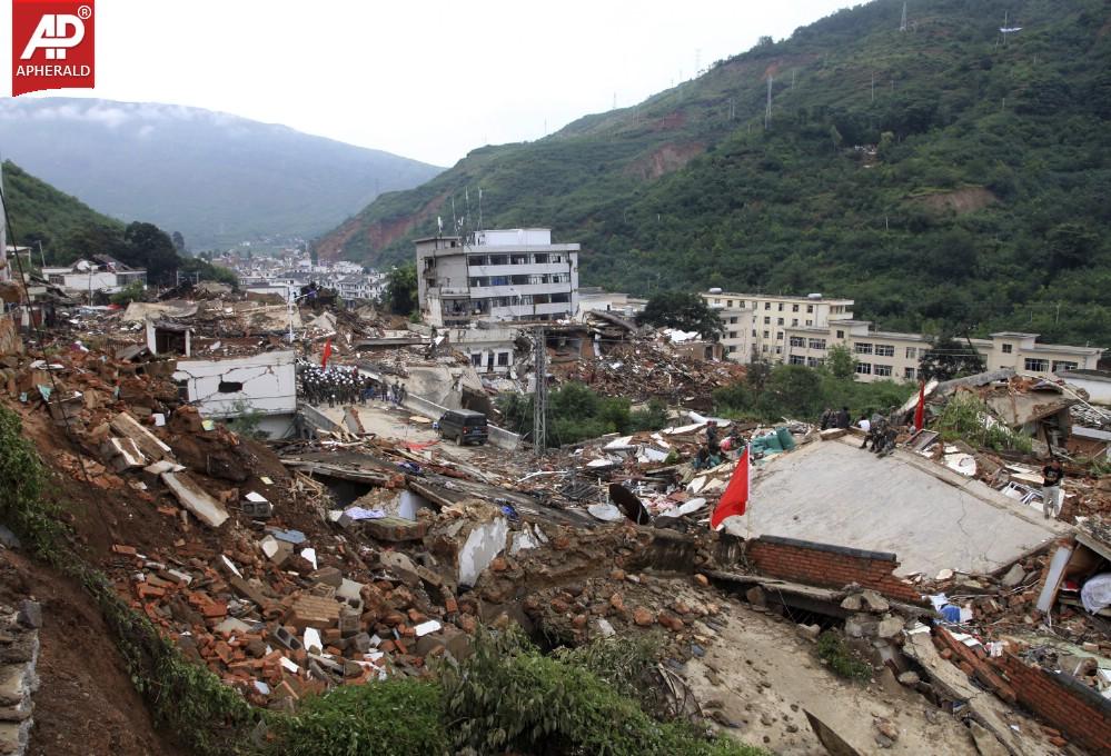 China Earthquake Photos