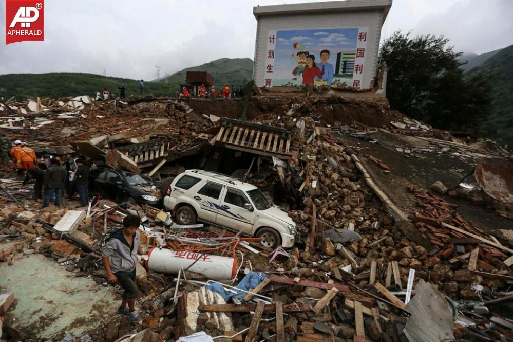 China Earthquake Photos