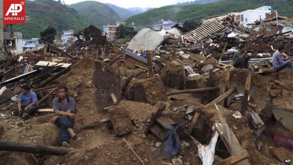 China Earthquake Photos