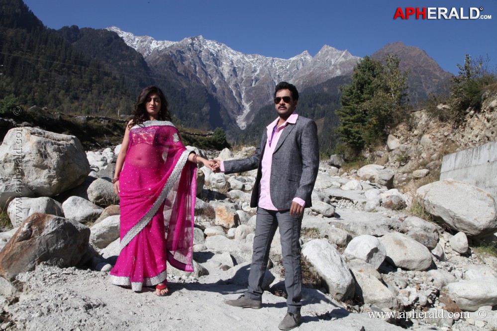 Chinukula Kurisave Movie Stills