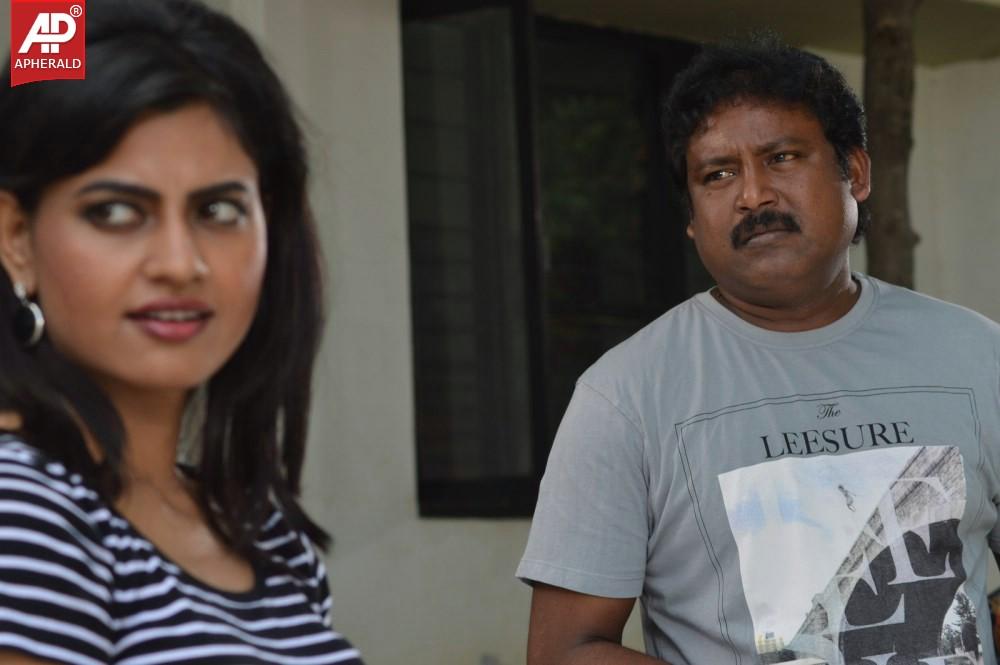 Choosinodiki Choosinantha Movie Latest Stills