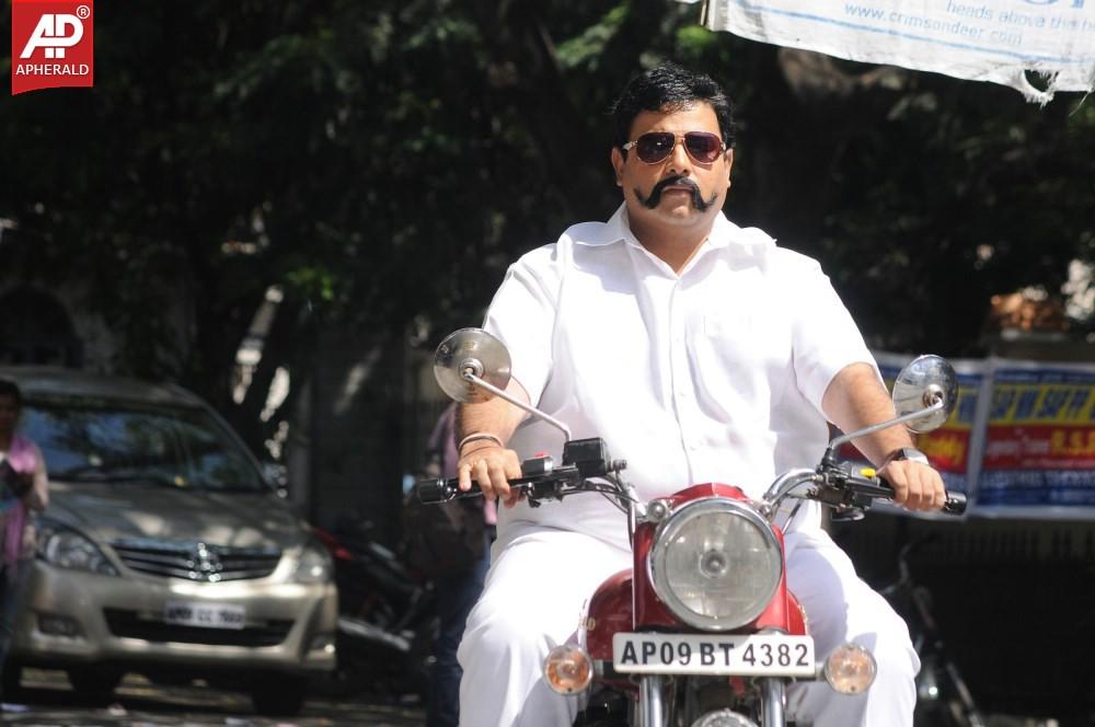 Choosinodiki Choosinantha Movie Latest Stills