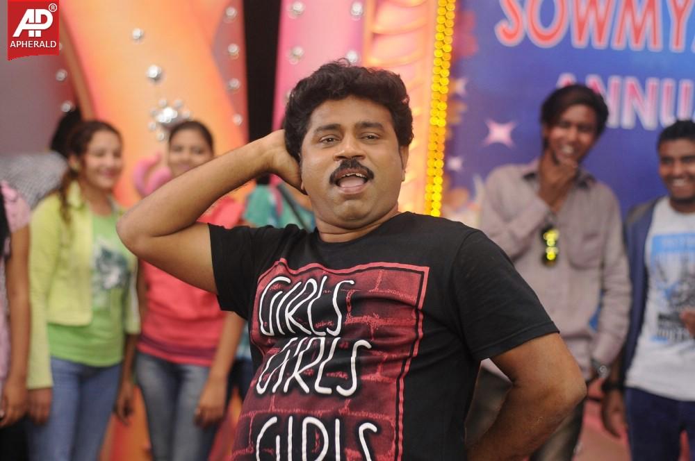 Choosinodiki Choosinantha Movie Latest Stills
