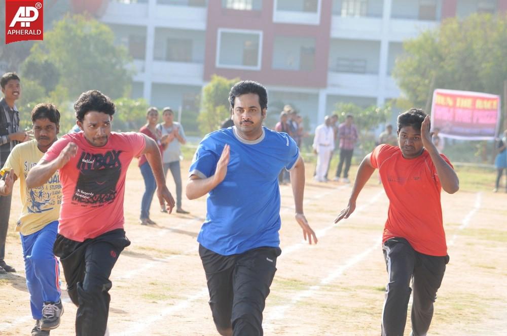 Choosinodiki Choosinantha Movie Latest Stills