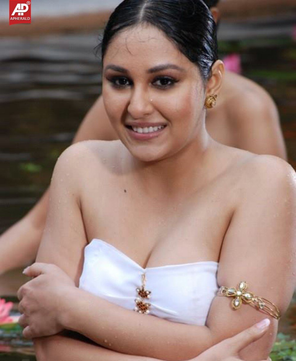 Cute Mallu Actresses Stills