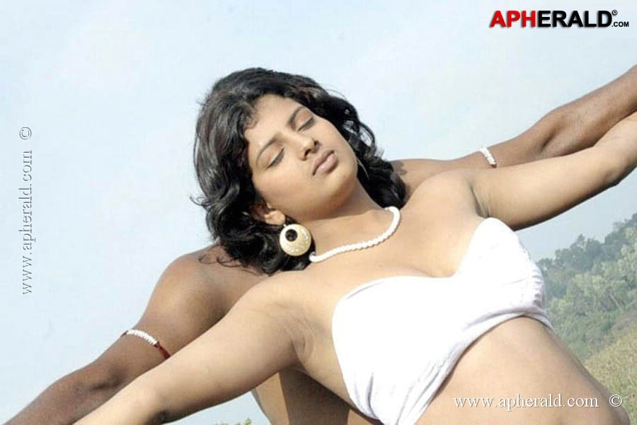 Devaleelai Movie Hot Stills