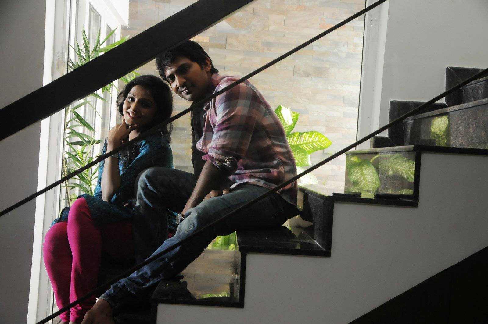 Dhanaa Dhan Movie Latest Stills