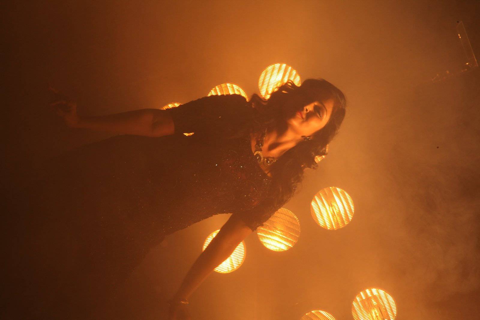 Dhanaa Dhan Movie Latest Stills