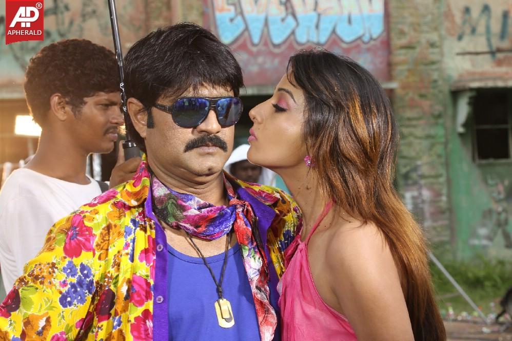 Dhee Ante Dhee Movie On Location Stills