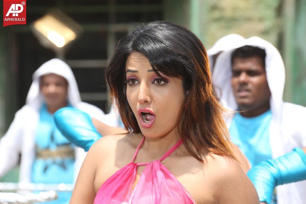 Dhee Ante Dhee Movie On Location Stills