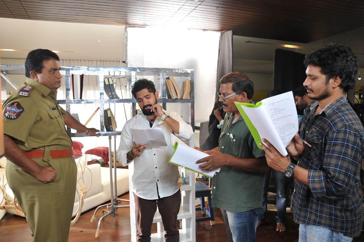 Dongaata Working Stills