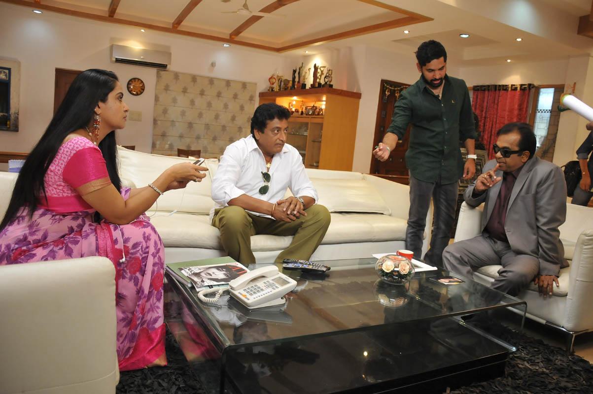 Dongaata Working Stills