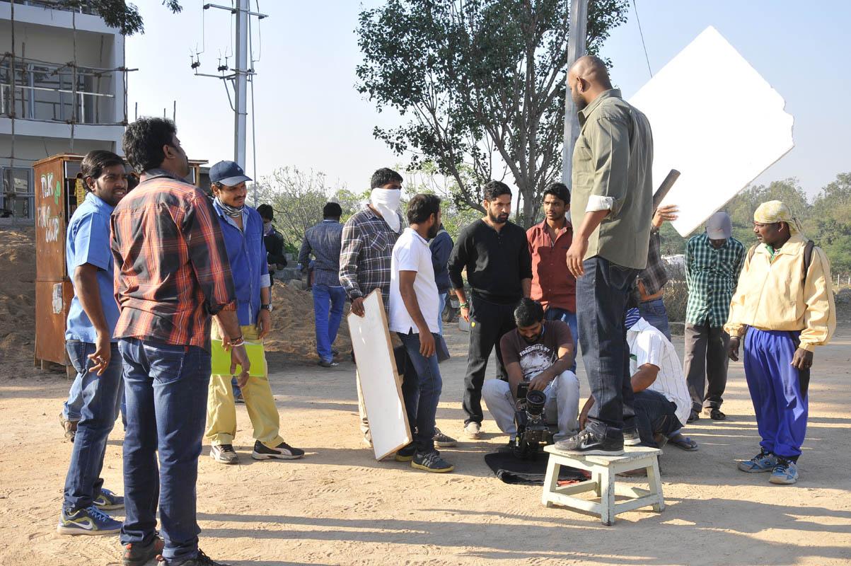 Dongaata Working Stills