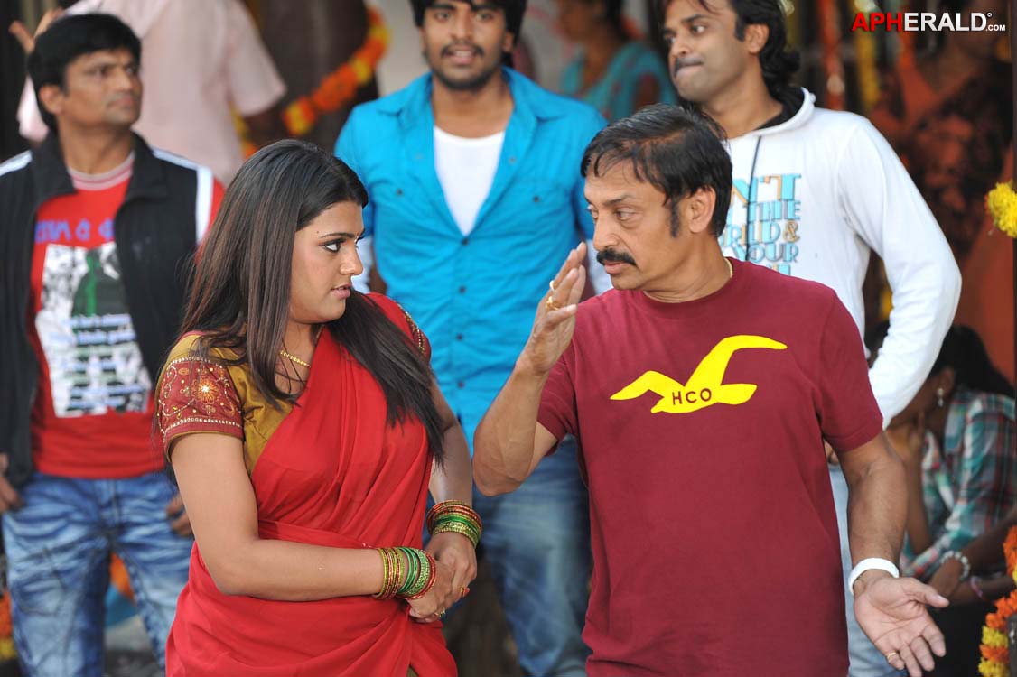 Dula Seenu Working Stills
