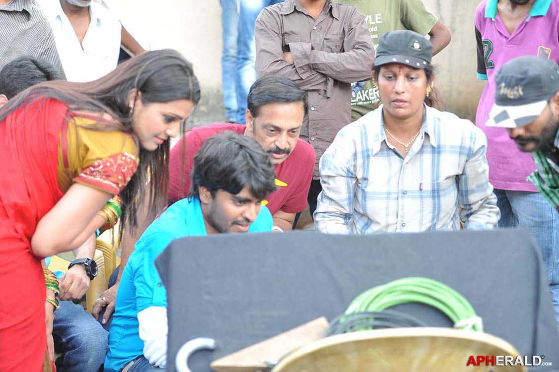 Dula Seenu Working Stills