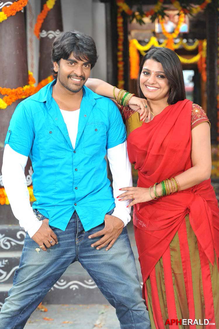 Dula Seenu Working Stills