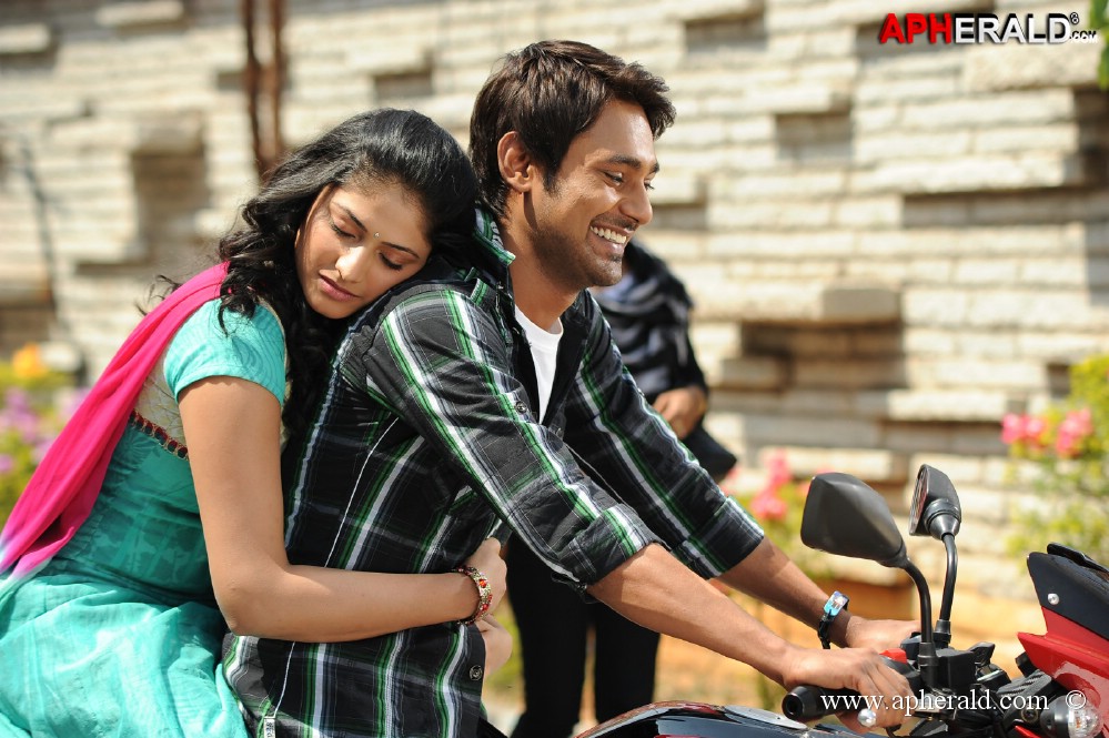 Ee Varsham Sakshiga New Stills