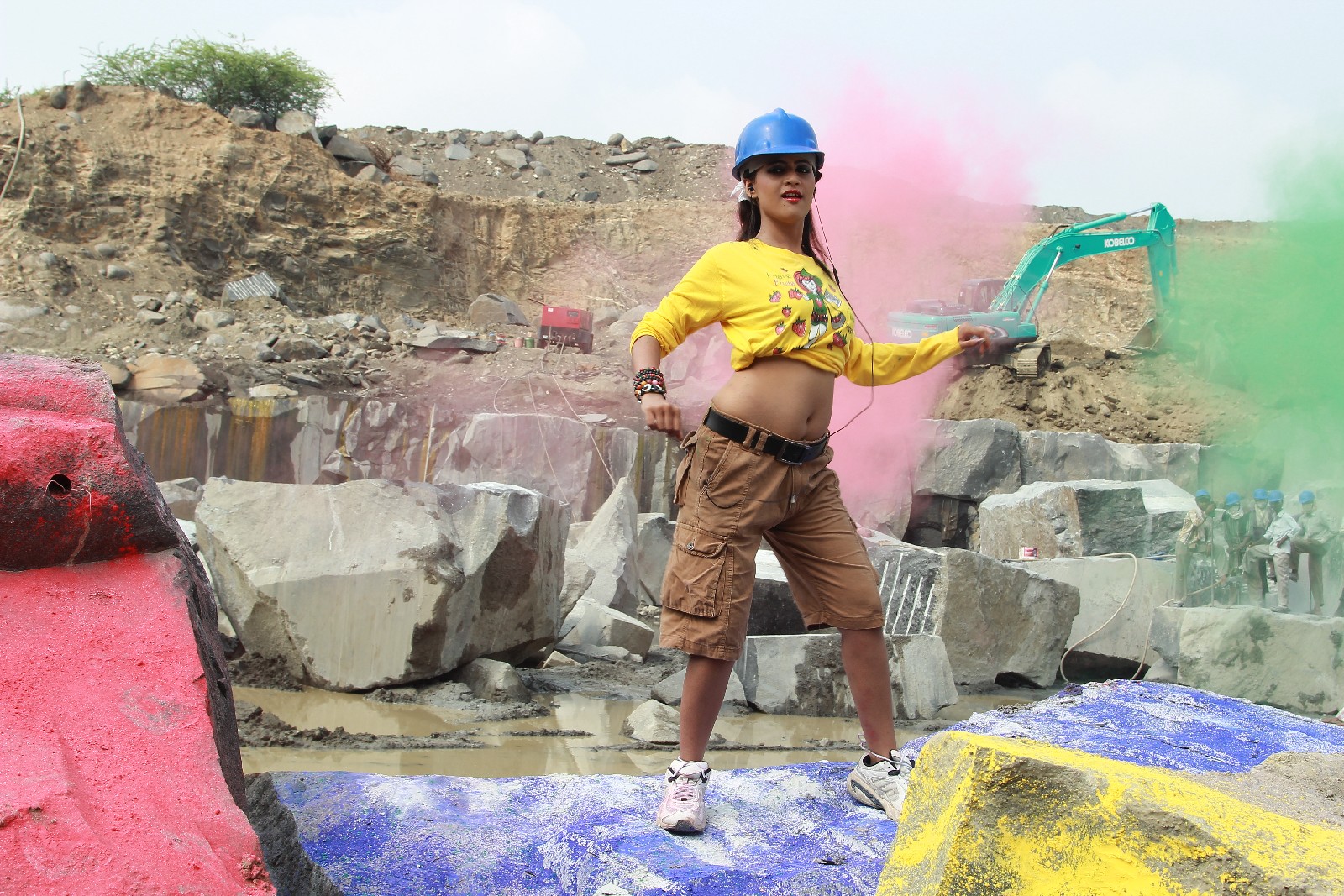 Eka Aata Naade Movie Stills