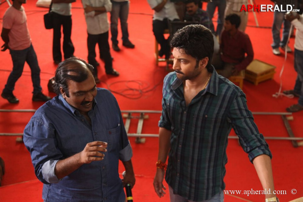 Emo Gurram Eguravachu Working Stills