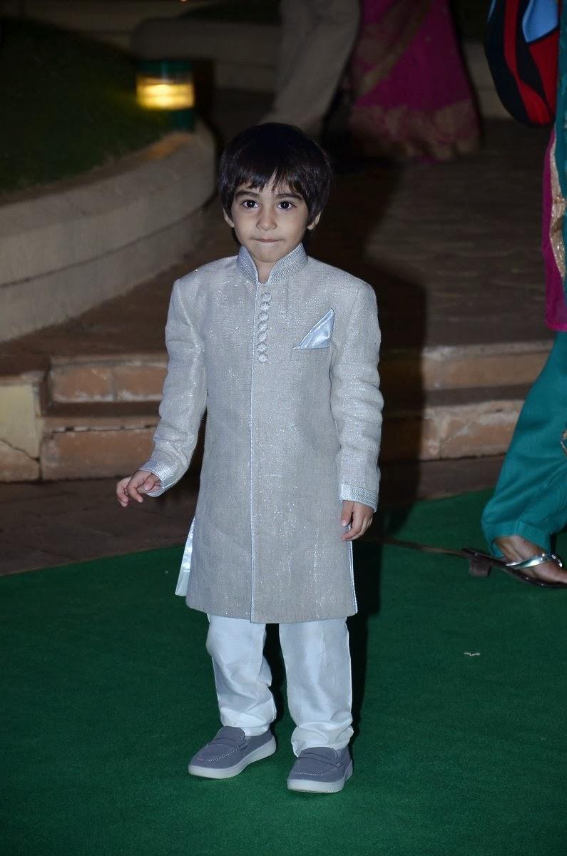 Emraan Hashmi rare & unseen Family Photos