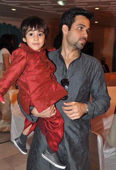 Emraan Hashmi rare & unseen Family Photos