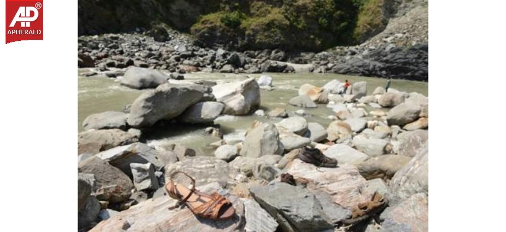 Engineering Students Got Killed In The Beas River