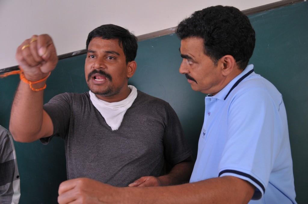 Gallo Telinattunde Movie Photos