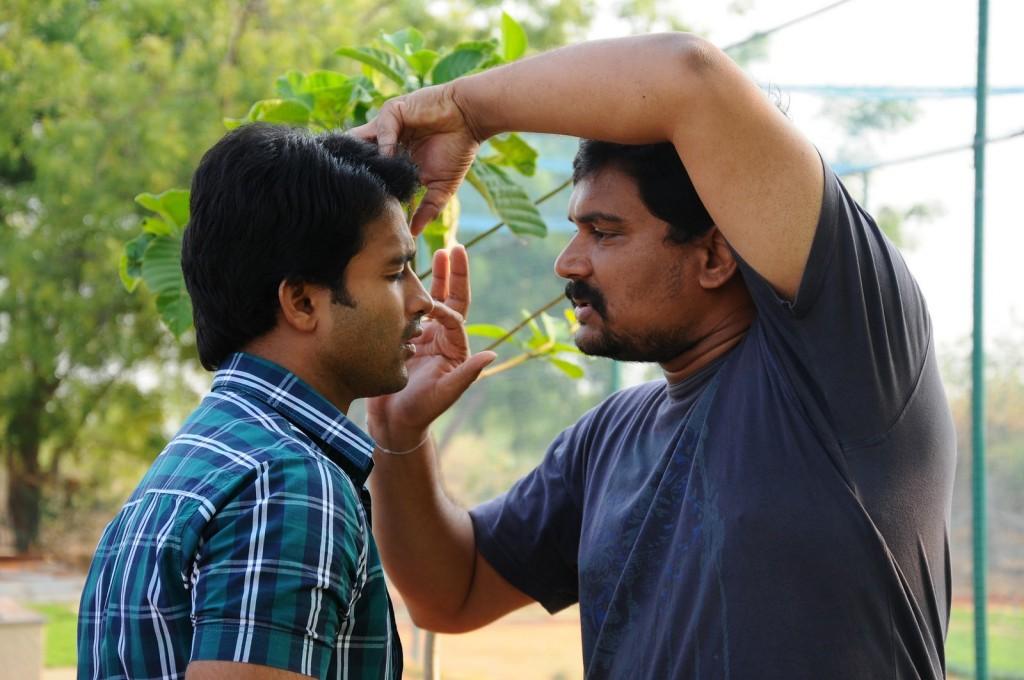 Gallo Telinattunde Movie Photos