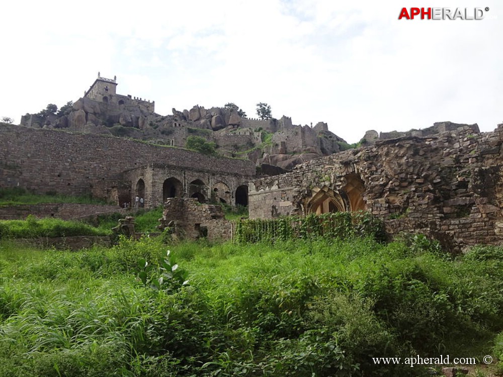 Golkonda Fort Photos