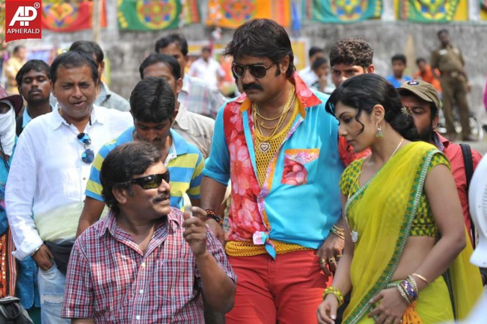 Govindudu Andarivadele Movie HD Stills