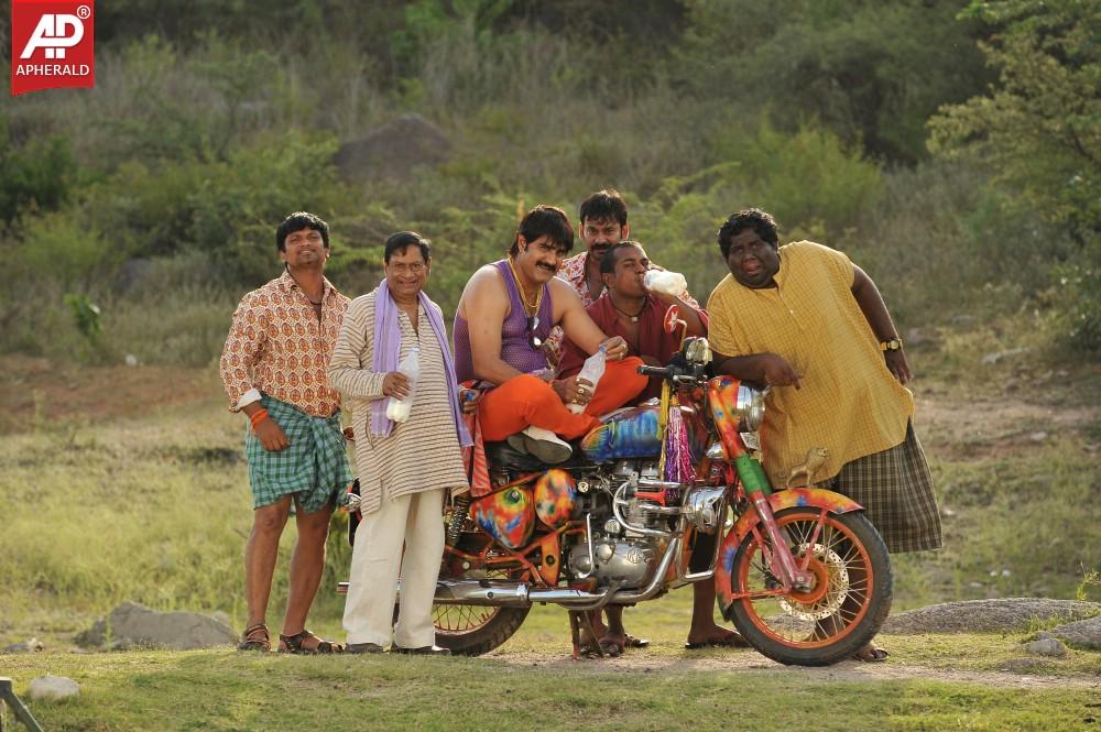 Govindudu Andarivadele Movie Latest Stills