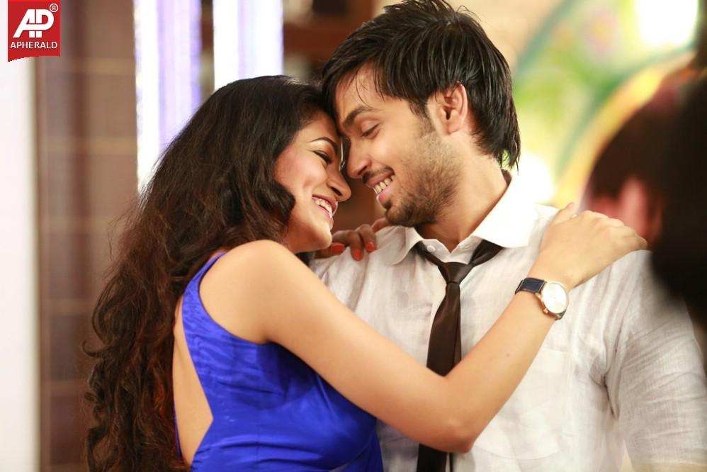 Green Signal Movie New Gallery