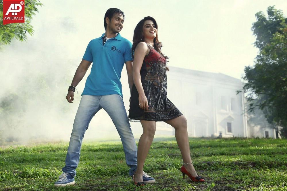 Green Signal Movie New Stills