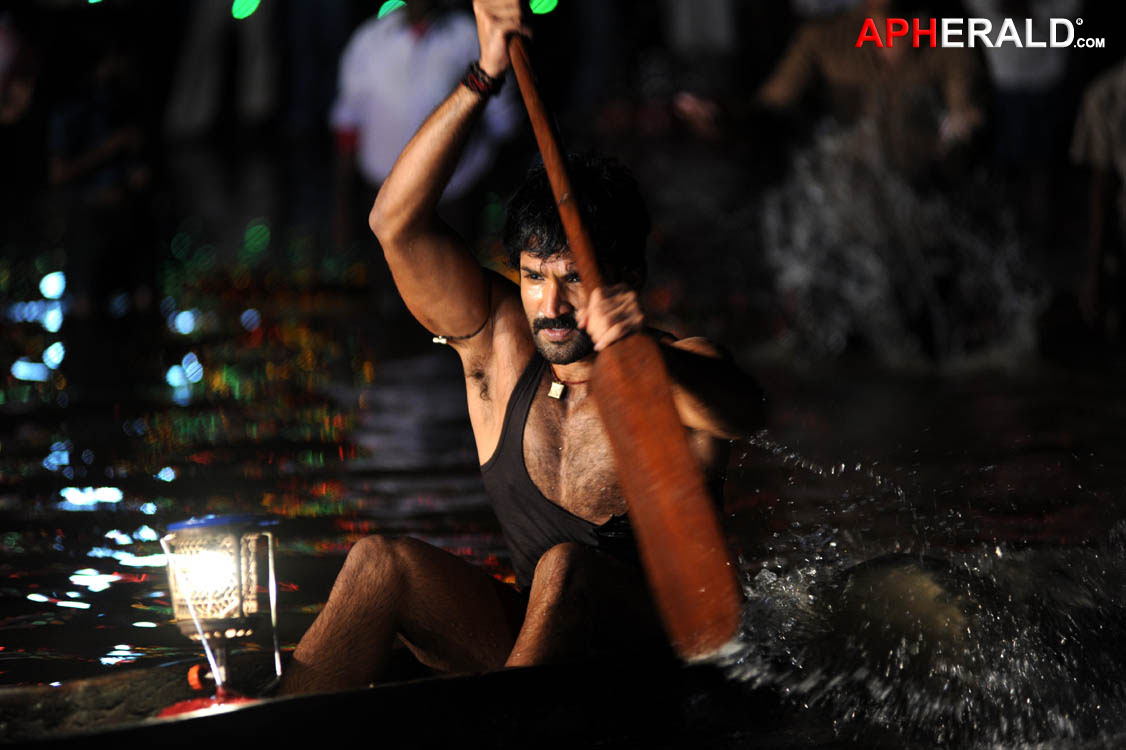 Gundello Godari New Stills