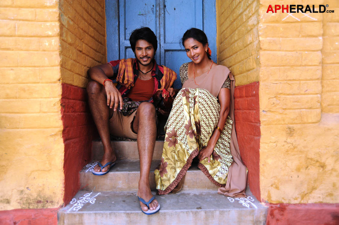 Gundello Godari New Stills