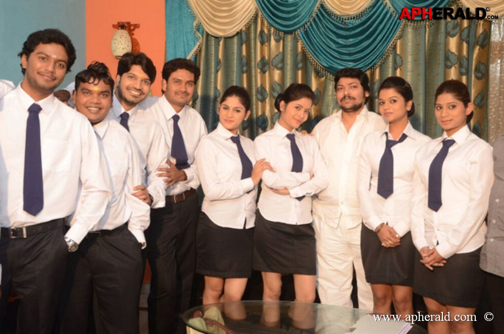  Happy Days Returns Movie Stills