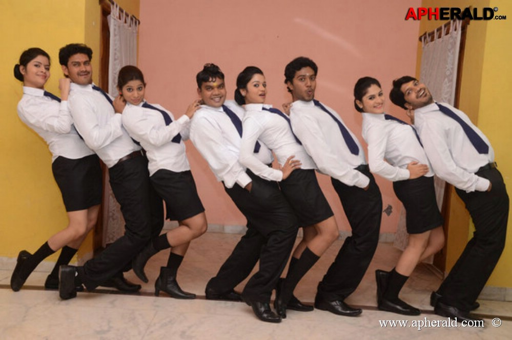  Happy Days Returns Movie Stills