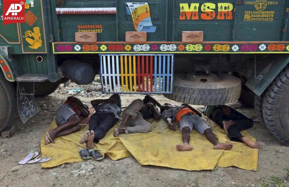 Heat Wave Scorches North India