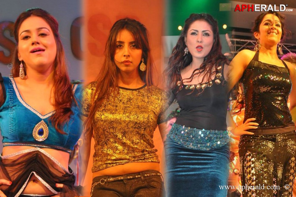 Heroines Dance Performance CCC Curtain Raiser