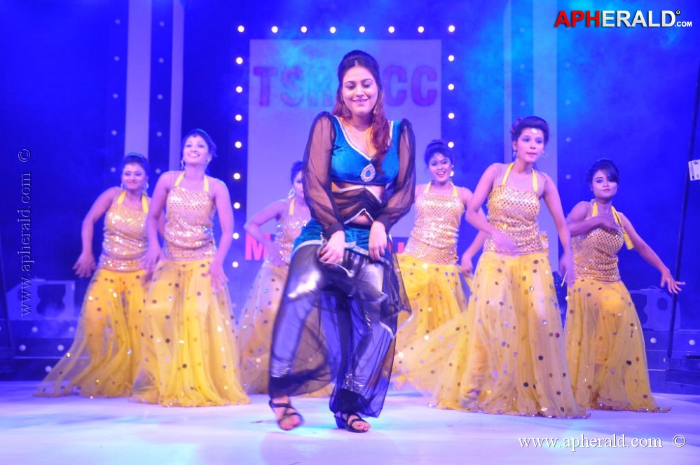 Heroines Dance Performance CCC Curtain Raiser